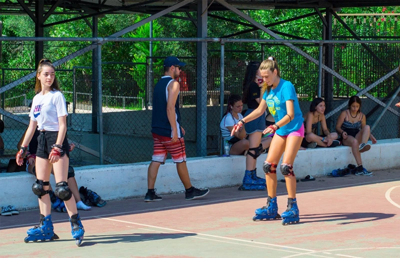 Skouras10